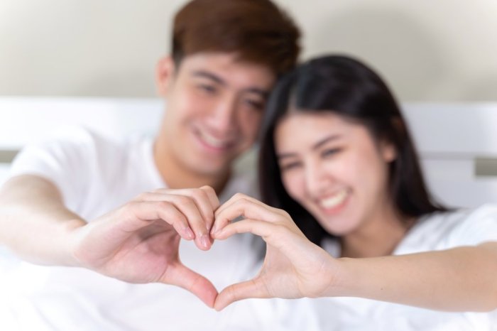 Tips Mencoba Hal Baru dalam Bercinta Tanpa Canggung