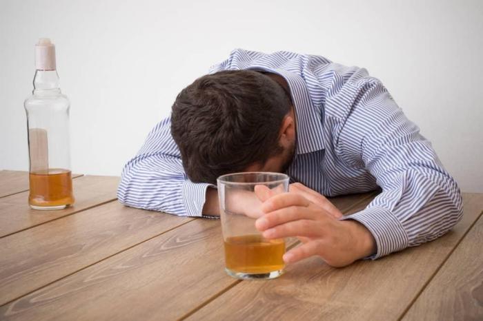 Mantan Pecandu Alkohol Berubah Setelah Serangan Liver
