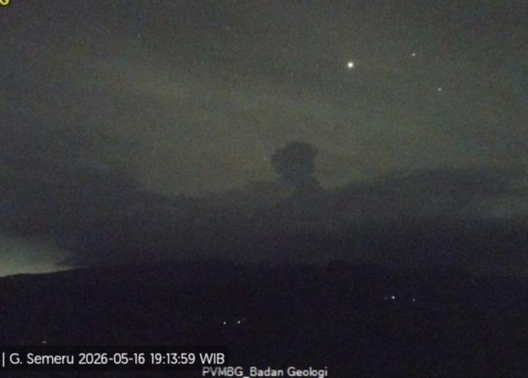 Erupsi Gunung Semeru Dua Kali Malam Ini