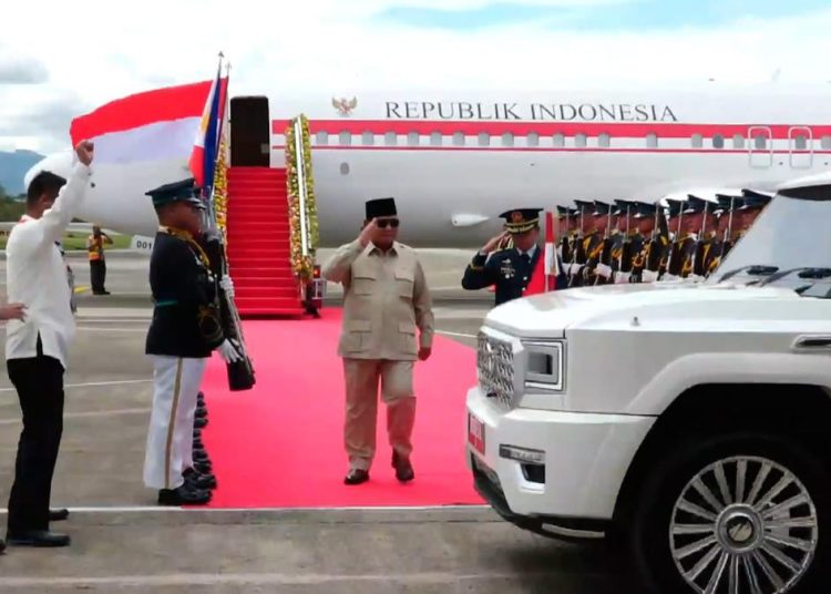 Prabowo Minta Pindad Produksi Mobil Presiden dengan Desain Khusus