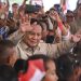 Prabowo Menerima Surat Terima Kasih dari Siswa Kelas 5 SD Mengenai MBG