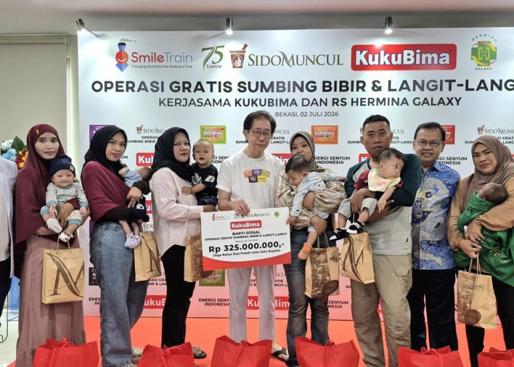 Kuku Bima dan Tolak Angin Salurkan Bantuan Rp325 Juta untuk Operasi Gratis Sumbing Bibir di RS Hermina