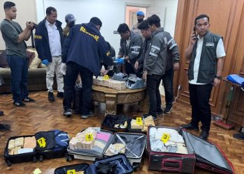 Polisi Sita Telepon Seluler dan Foto Keluarga Pemilik Brankas di Rumah Sentul