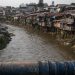 Ibu-ibu di Jakarta Utara Melompat ke Sungai Setelah Mencuri Barang di Minimarket