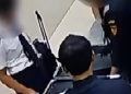 Pilot Malaysia Terlibat Narkoba Bawa Botol Urine Kamuflase
