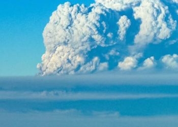 Abu Anak Krakatau Menyebar, Pemda Diminta Bagikan Masker dan Siaga Selama 24 Jam