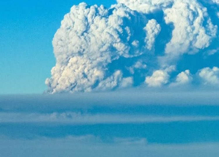 Abu Anak Krakatau Menyebar, Pemda Diminta Bagikan Masker dan Siaga Selama 24 Jam