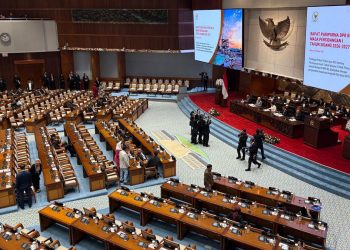 RUU Pelindungan Ketenagakerjaan Disahkan Sebagai Undang-Undang