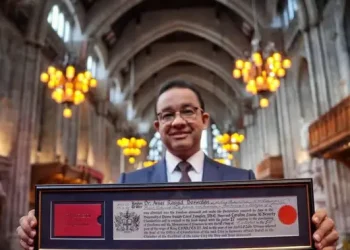 Anies Baswedan Menerima Penghargaan Kebebasan Kota London